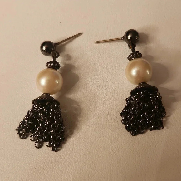 Vintage Pearl Tassle Stud Drop Earrings - Picture 2 of 2